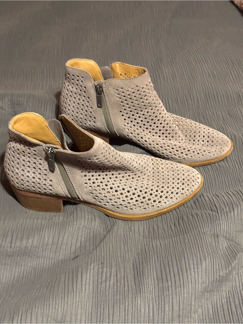 Lucky Brand Perforated Suede Side-Zip Ankle Boots in Light Gray